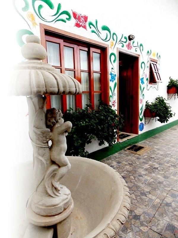 Pousada Monte Suico กังโปสดูจอร์เดา ภายนอก รูปภาพ
